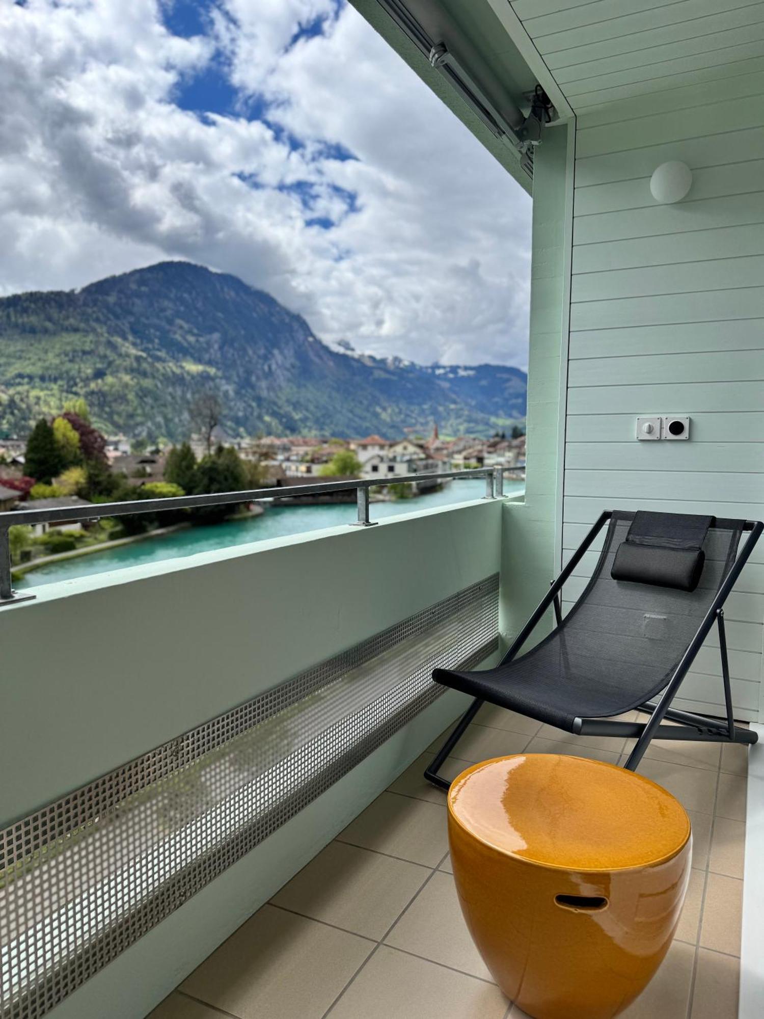 Hop Apartments & Suites Unterseen 외부 사진