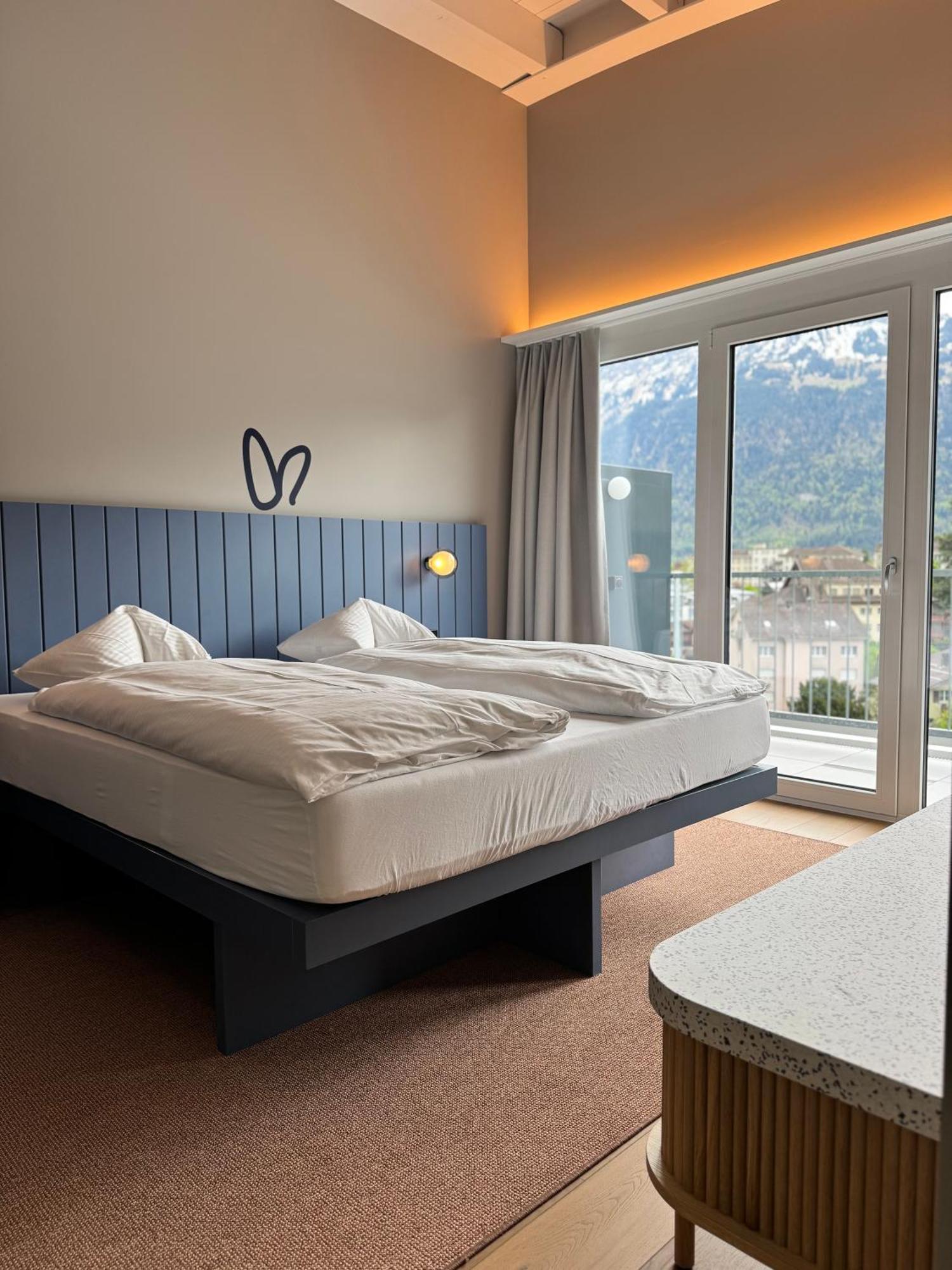 Hop Apartments & Suites Unterseen 외부 사진