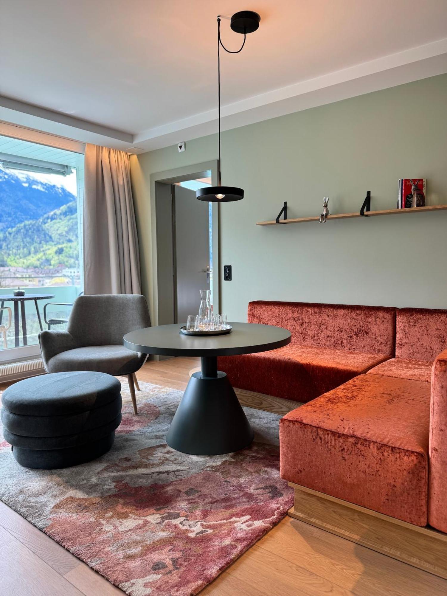 Hop Apartments & Suites Unterseen 외부 사진