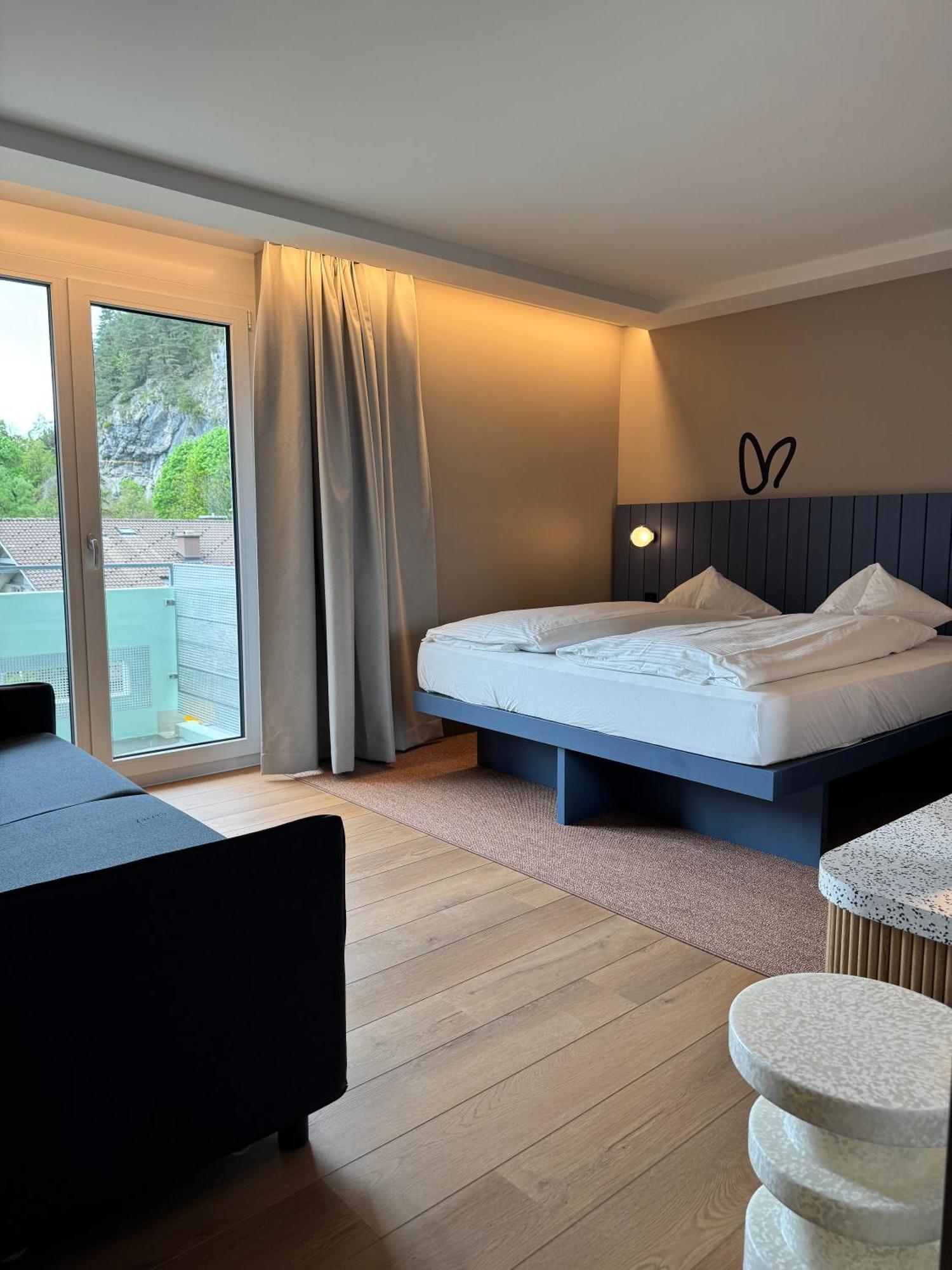 Hop Apartments & Suites Unterseen 외부 사진