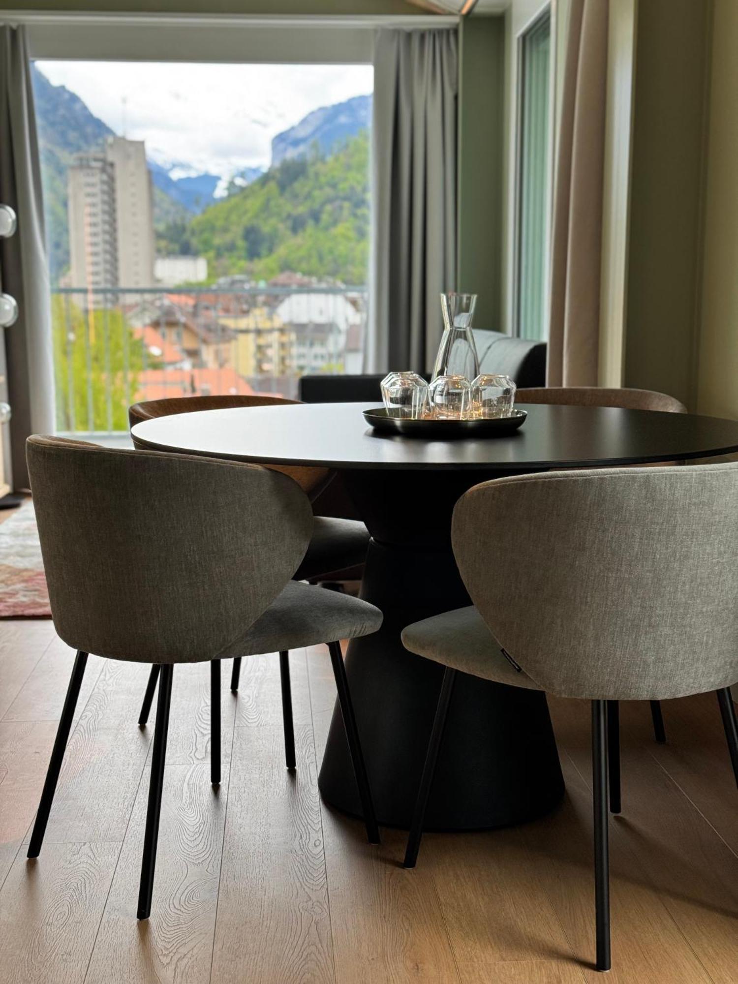 Hop Apartments & Suites Unterseen 외부 사진