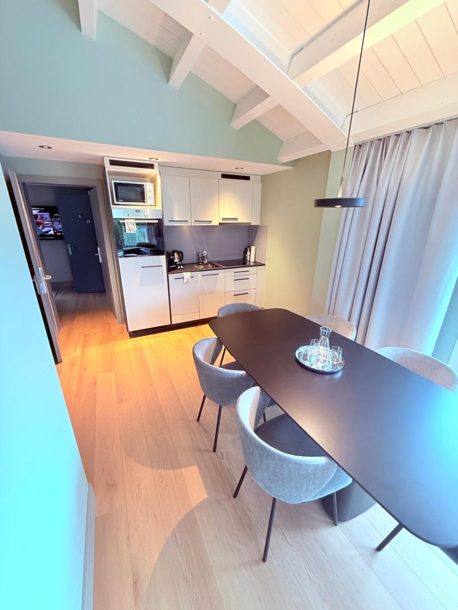 Hop Apartments & Suites Unterseen 외부 사진