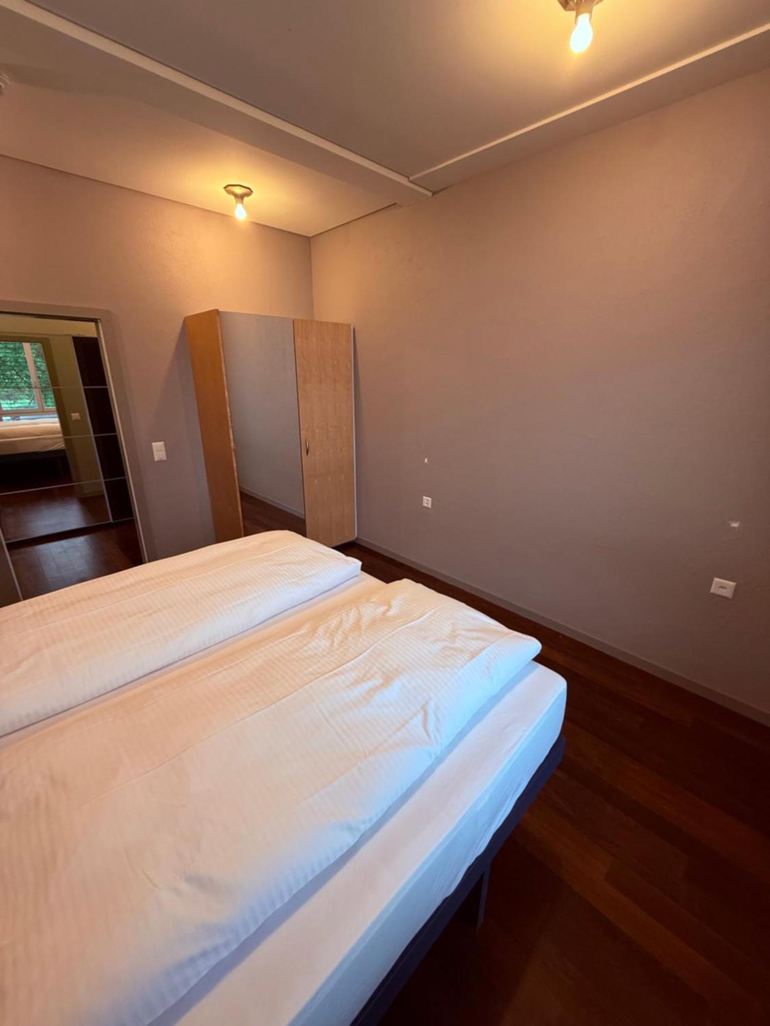 Hop Apartments & Suites Unterseen 외부 사진