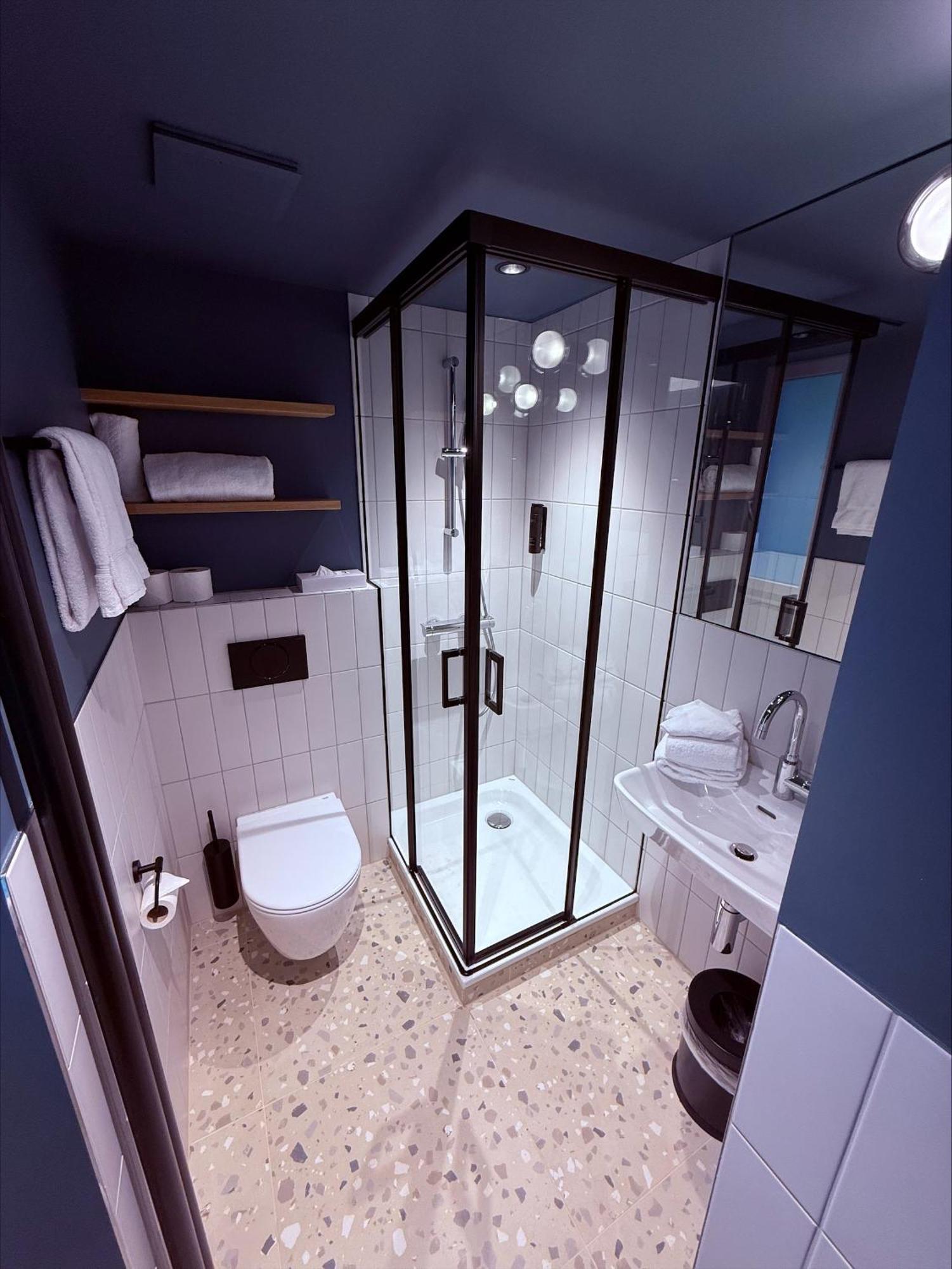 Hop Apartments & Suites Unterseen 외부 사진