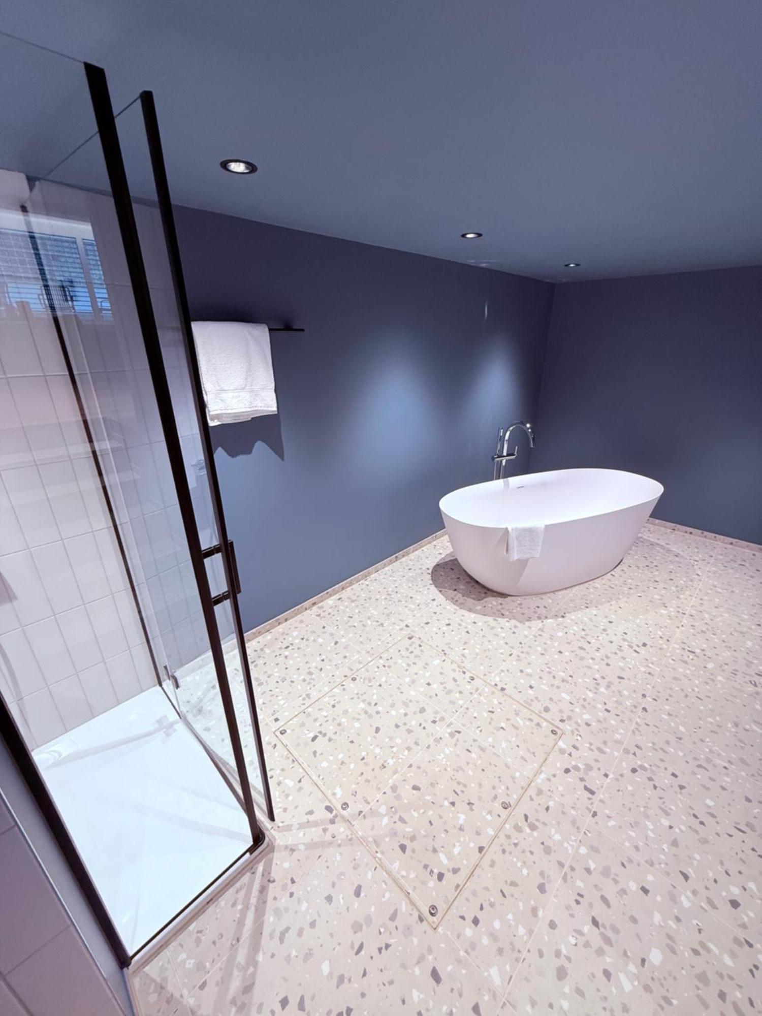 Hop Apartments & Suites Unterseen 외부 사진