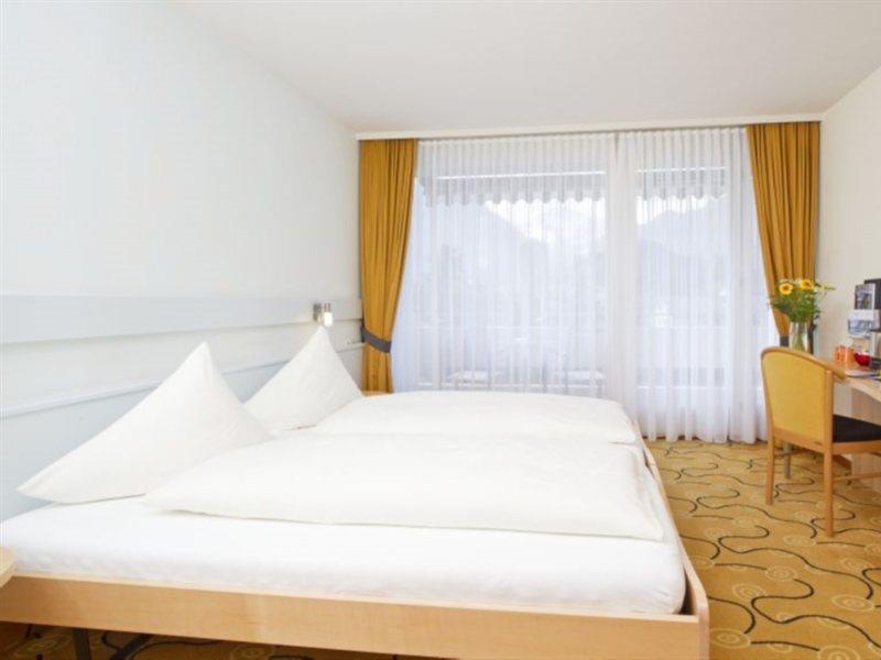 Hop Apartments & Suites Unterseen 외부 사진